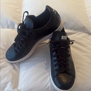 Adidas Men's/Women’s black Stan Smith leather sneakers